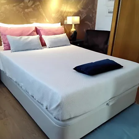 Beach, In A Villa,privat Pool ホームステイ *